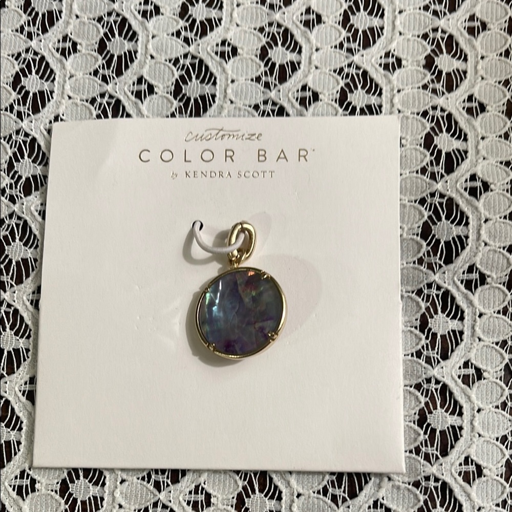 Kendra Scott Radial Charm – Gold Lilac Abalone (NWT)
